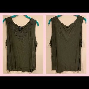 Torrid tank top with lace detail